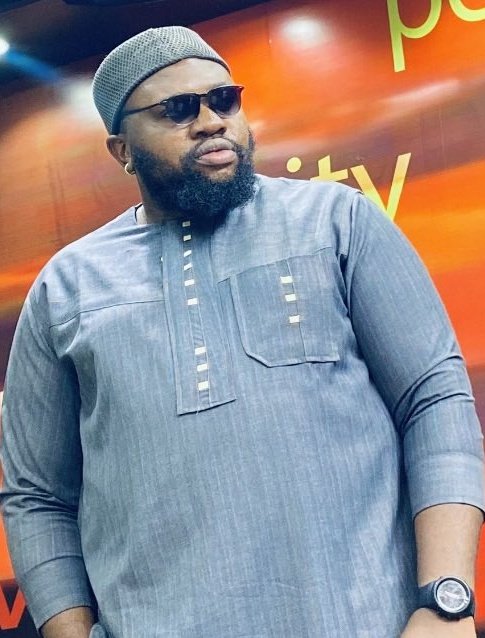 BirthdaysMagaz's tweet photo. #ourcelebrantoftheday October 15: Buchi Laba
Happy birthday @Buchi_Laba,
We love you #monthmiddler. https://t.co/4l6eBetIqa