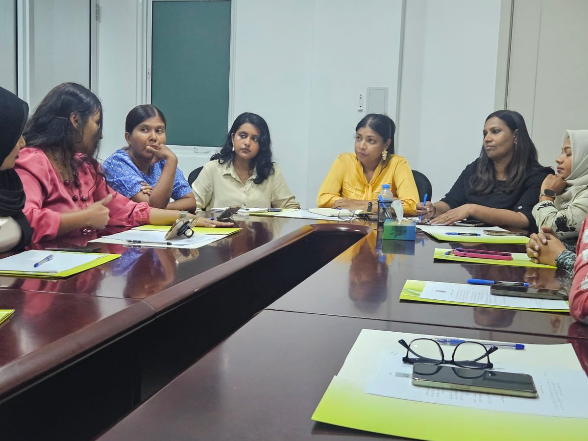 MDPSecretariat's tweet photo. އަންހެނުންގެ ރޫހުގެ ހިންގާ ކޮމިޓީގެ  ފުރަތަމަ ބައްދަލުވުން https://t.co/z2cIHQdVc8