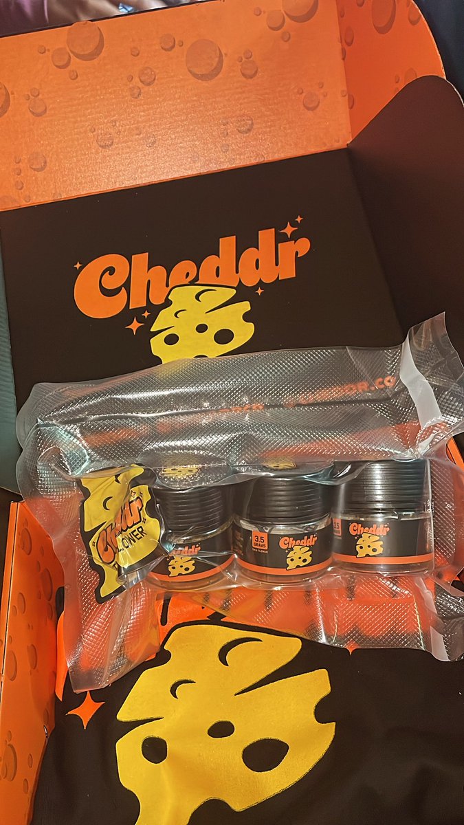 ITSOKTODIEtv's tweet photo. #Goodafternoon #StonerFam having a awesome #SmokeSesh with some @Cheddrco_ Zoap it’s smacking tf out me 🥹😶🌫️✅💚 Got some amazing #MailCalls from the homies @Cheddrco_ @Fast_Buds and @thelooperverse 😱‼️Thank y’all so much hella love y’all💚🤗
I got work tmr so I’m gonna make some reviews then stream on twitch for a little before bed! Thank y’all for the love & support on everything! I love y’all & i appreciate y’all heavy asf💚✅🥹 I hope everyone has amazing beautiful day of love & blessing 🙏Stay toasty Fam💚🍀