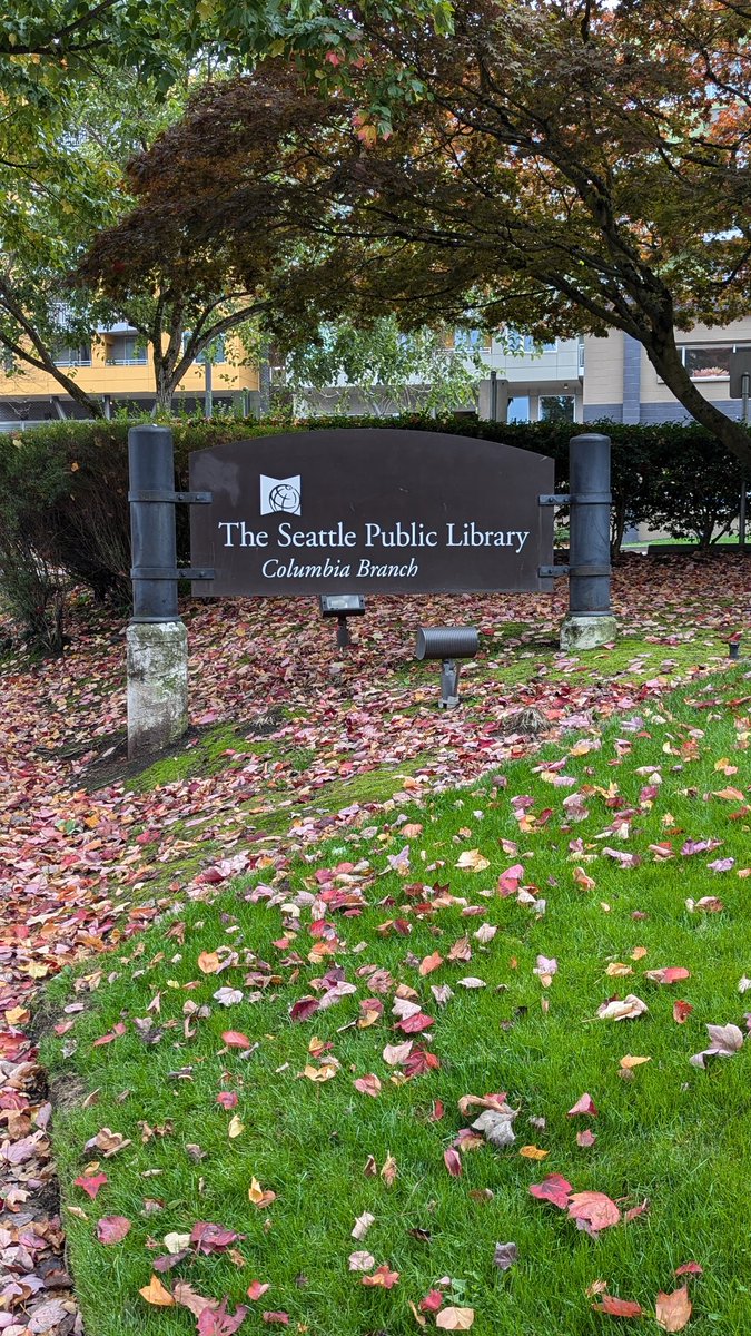 hairymicta's tweet image. I'm a fan of the local library #whosincontrol #britishseapower #readabook