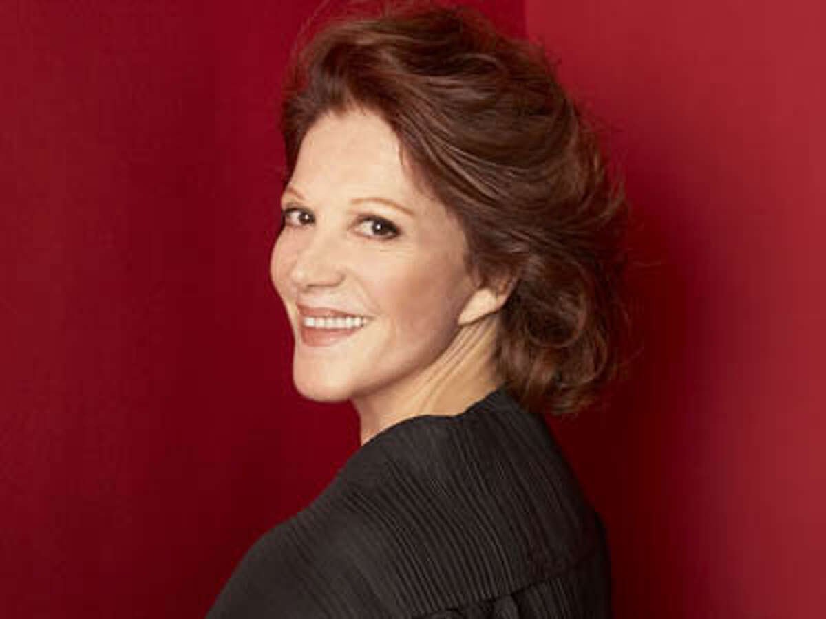 NLCarolynMuse's tweet photo. A #HappyBirthday to film/stage/television actress and singer Linda Lavin (87). #BarneyMiller #Alice #TheMuppetsTakeManhattan #RoomforTwo #BroadwayBound #TheOC #SeanSavestheWorld #9JKL #BPositive https://t.co/cX3DbuxtGw