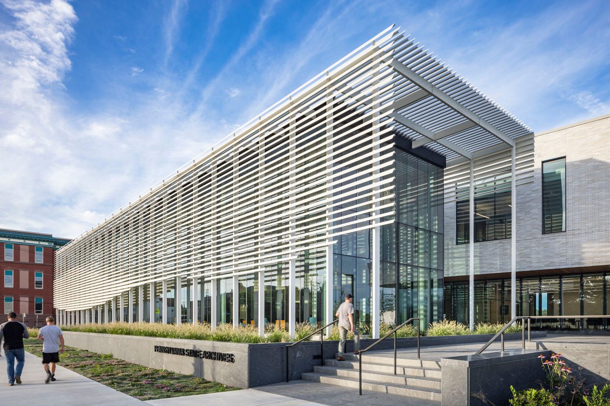 Archello's tweet photo. HGA (@HGA) and Vitetta designed the new Pennsylvania State Archives, a 146,000-square-foot climate-resilient facility that preserves 300 million historical records.
https://t.co/NdrctLGdE5
#ClimateResilientDesign #SustainableArchitecture #HistoricPreservation https://t.co/o3TdeqKPN3