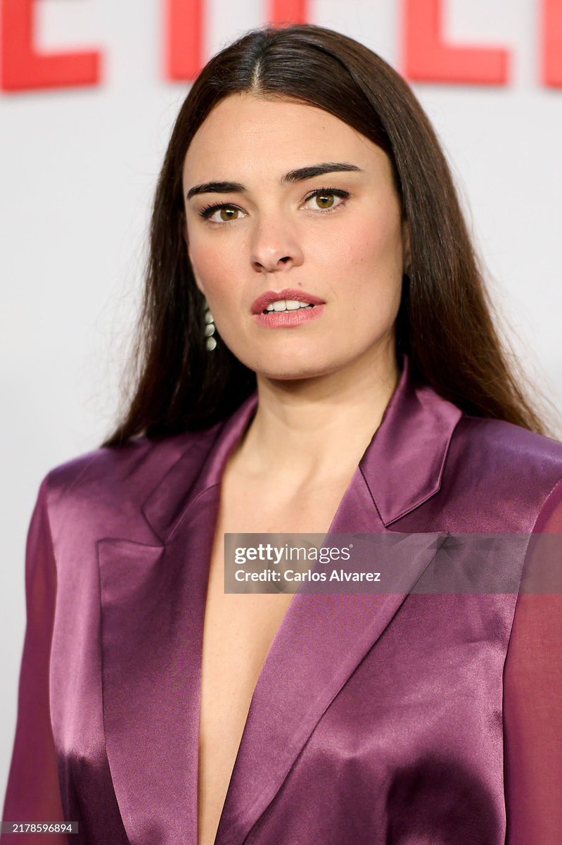 PerfectlyEspos's tweet photo. Alba Brunet la mujer que tú eres por favor https://t.co/tOIp4WSvGn