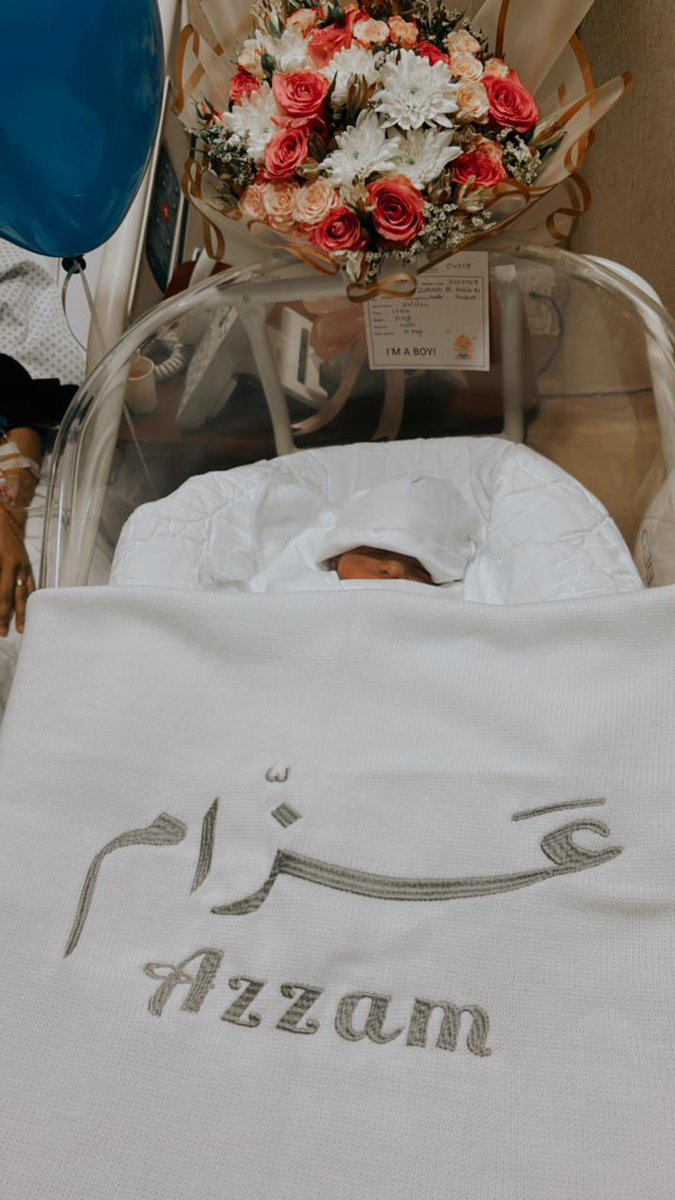 zhora121's tweet photo. 24•03•2024 🩵.
فرحتي الثانيه .. 🧸🎈 https://t.co/w83rQN7u4A