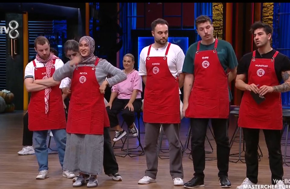 beyzamuratcan15's tweet photo. Muratcan kaptan oldu ve beyzayı aldı hemde o şahışta yok 💃İnşallah bu hafta bol momentler alırız. Bu hafta bizim haftamızz 🤍#beymur #MasterChefTürkiye #murbey #masterchefturkiye https://t.co/9aEpjwJWZn