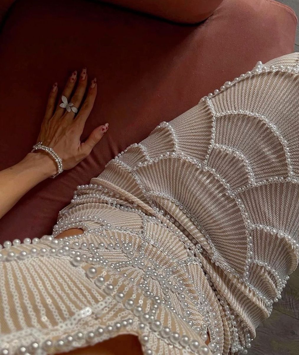 ___FirstLady_'s tweet image. 