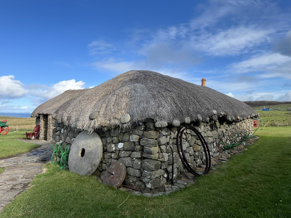SolwayTours's tweet photo. We had a great two days last week on the Isle of Skye as part of our 7day tour of Scotland #SolwayTours #ToursofScotland #GuidedHistoricTours #BespokeTours https://t.co/xUWte10l7z