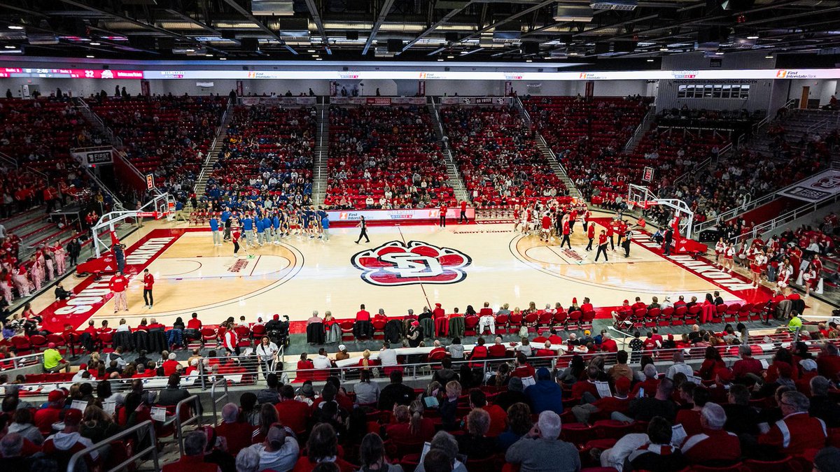 Secure your spot in the SCSC! Single game tickets are available 𝐧𝐨𝐰!

🗞️: yote.us/4eIao9W
🎟️: yote.us/4h7WIXd

#GoYotes x #WeAreSouthDakota