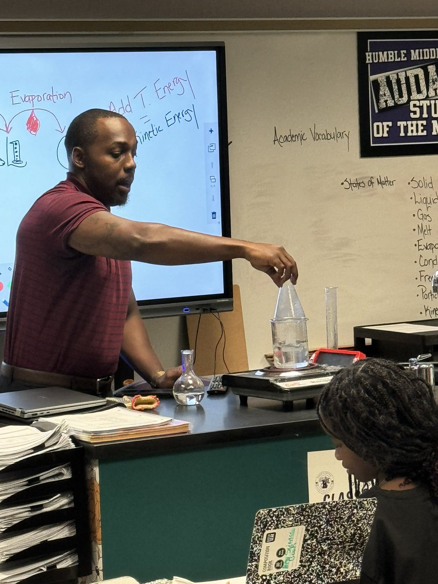 HumbleMSScience's tweet image. Mr Hawkins had the best Real World examples! Can you guess what he is teaching? #explore #teacherdemo @Humble_2ndSci