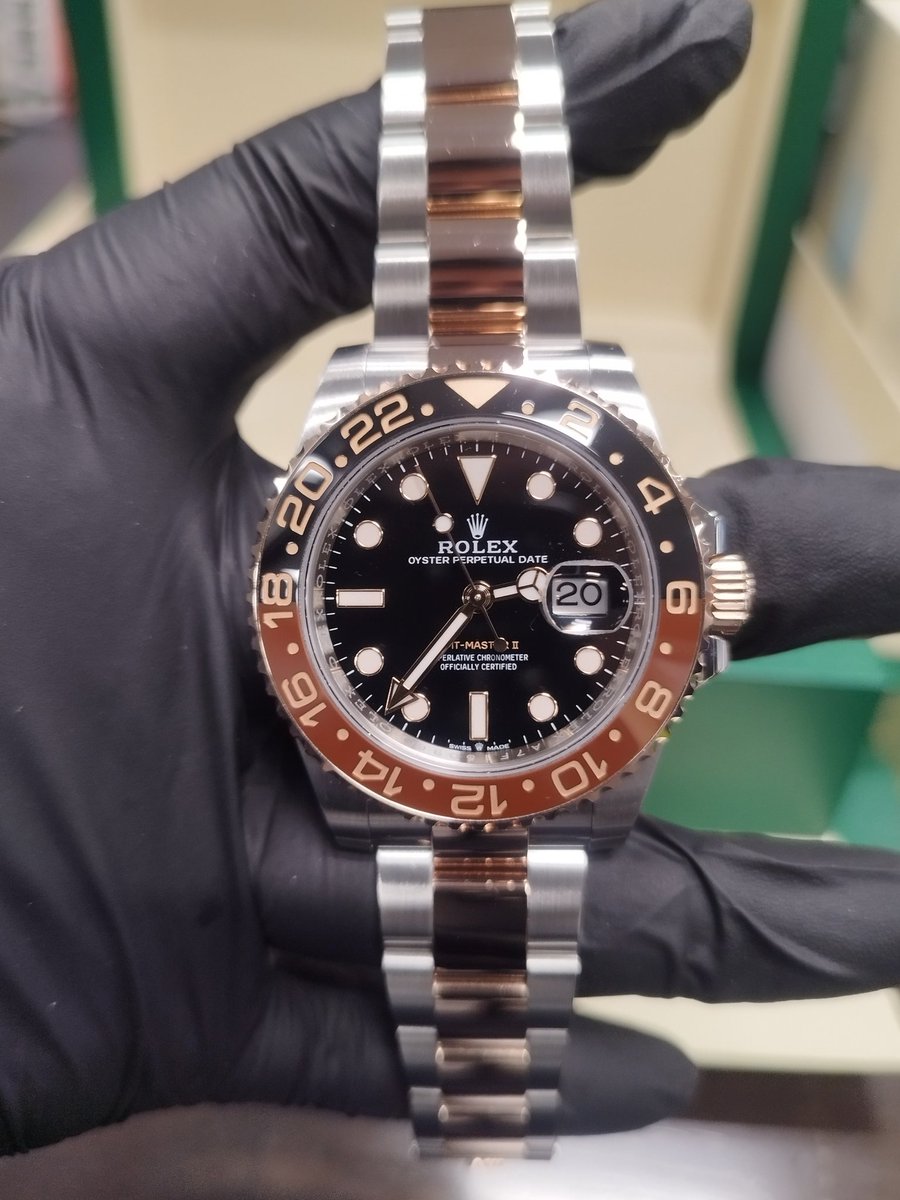 PrevalMagazine's tweet image. またまた円安に振れてきてインバウンド需要も動き出し時計⌚バッグ👜が売れに売れてます✨️
在庫が足りないのでPREMIERVALUE一括査定に是非ともお問い合わせ下さい😊
特に欲しいモデル
ロレックス全般
ノーチラス、アクアノート
ロイヤルオーク
⏬️ライン査定はコチラ⏬️
liff.line.me/1645278921-kWR…