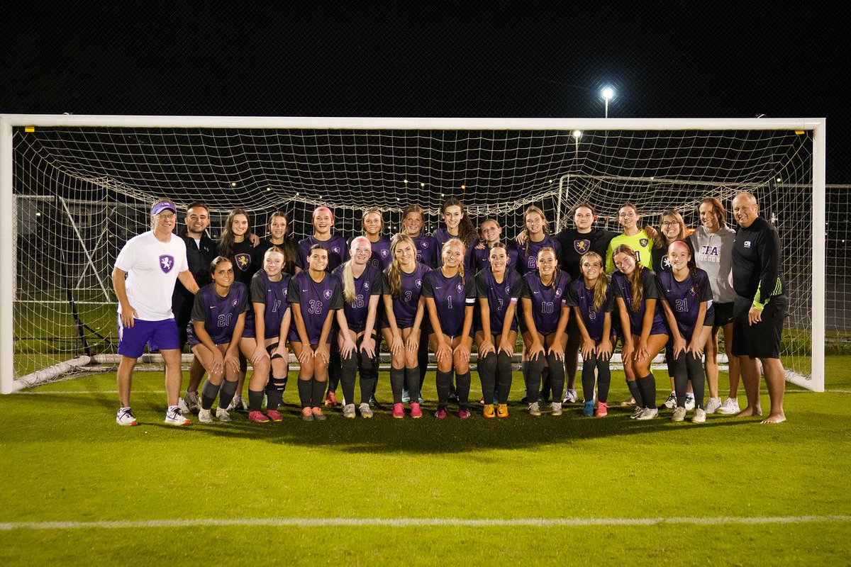 JUNIOR SEASON!! Love this team and this sport!!💗💗🙌🙌