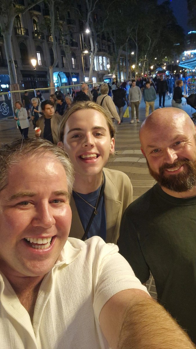 Edward Hayden (@edwardhayden) on Twitter photo Day one of #Erasmus teaching exchange in Barcelona with my colleague and friend Tony Quinlan. Great to meet up with our wonderful <a href="/SETUIreland/">South East Technological University</a> student this evening, Ben Flanagan. Day one of #Erasmus teaching exchange in Barcelona with my colleague and friend Tony Quinlan. Great to meet up with our wonderful <a href="/SETUIreland/">South East Technological University</a> student this evening, Ben Flanagan.