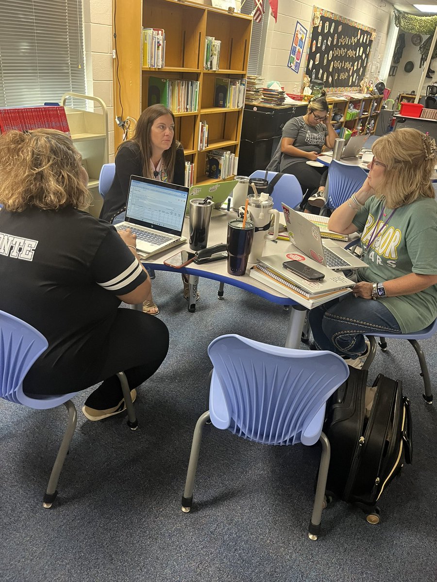 FranksElem's tweet photo. Franks teachers participated in professional learning communities today using student data to create plans to meet the needs of every student. #madeinmisd @JessicaRedman81 https://t.co/RM8e73fxxX