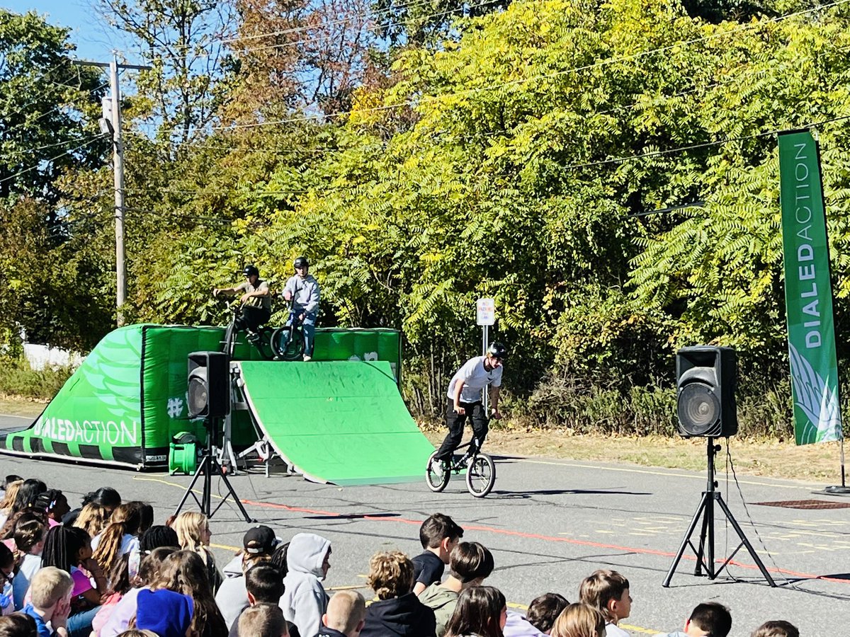 Swimming River School tweet media