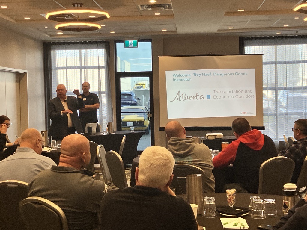 AMTA_ca's tweet photo. A huge thank you to all of our Carrier Members who attended our AMTA Q3 Compliance and Regulatory Affairs (CRA) Meeting in Calgary today. Thank you again to all our wonderful presenters, including our special guest, LeeAnn Jangula from the @FMCSA. https://t.co/EGGyiZoNAD
