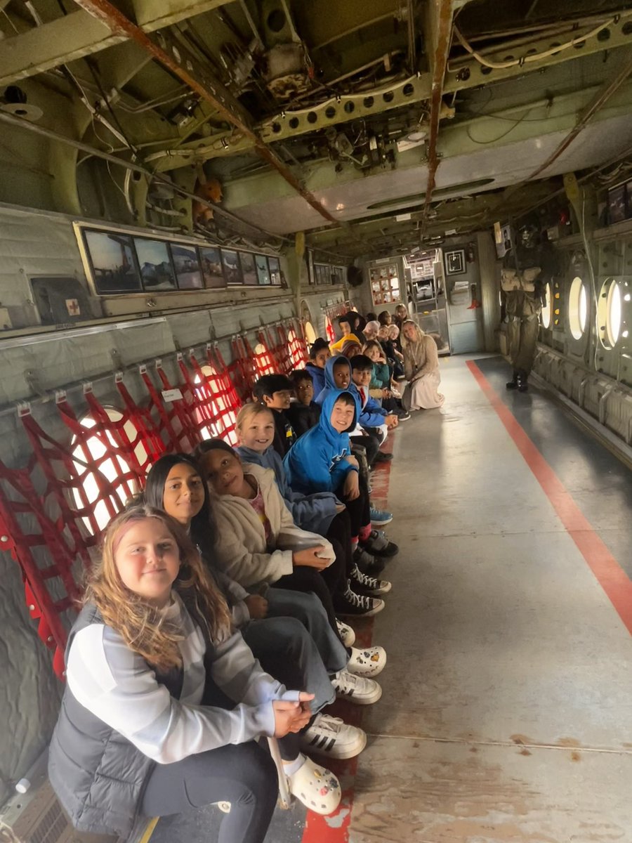 Ms. Ernst tweet media