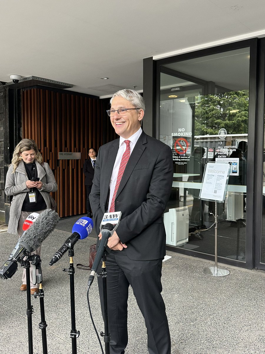 Transport Infrastructure Minister Danny Pearson says flooding at Flagstaff and Melbourne Central station on Thursday night was caused by an “amorous couple” who apparently dislodged a water sprinkler while in a stairwell. 🙃 

#springst