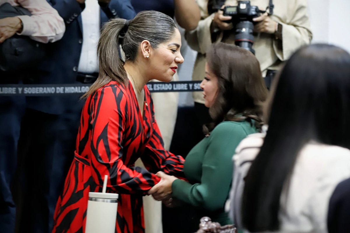 Día #2 de comparecencias. Continuamos con la Secretaria de Hacienda, dirigida por María Esther Ramírez 🖋️
Durante esta comparecencia pregunté acerca de las estrategias para evitar el desvío de recursos y sobre el presupuesto para erradicar la violencia en contra de las mujeres 🤚🏻