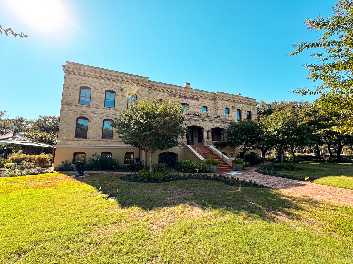 On this day in 1900, William Randolph Hearst hosted a charity bazaar in New York City to benefit the Galveston Orphans’ Home’s damage from the 1900's Storm. Hearst's 1900 benefit gala in New York raised $50,000. (equivalent to $1,830,000 in 2024)