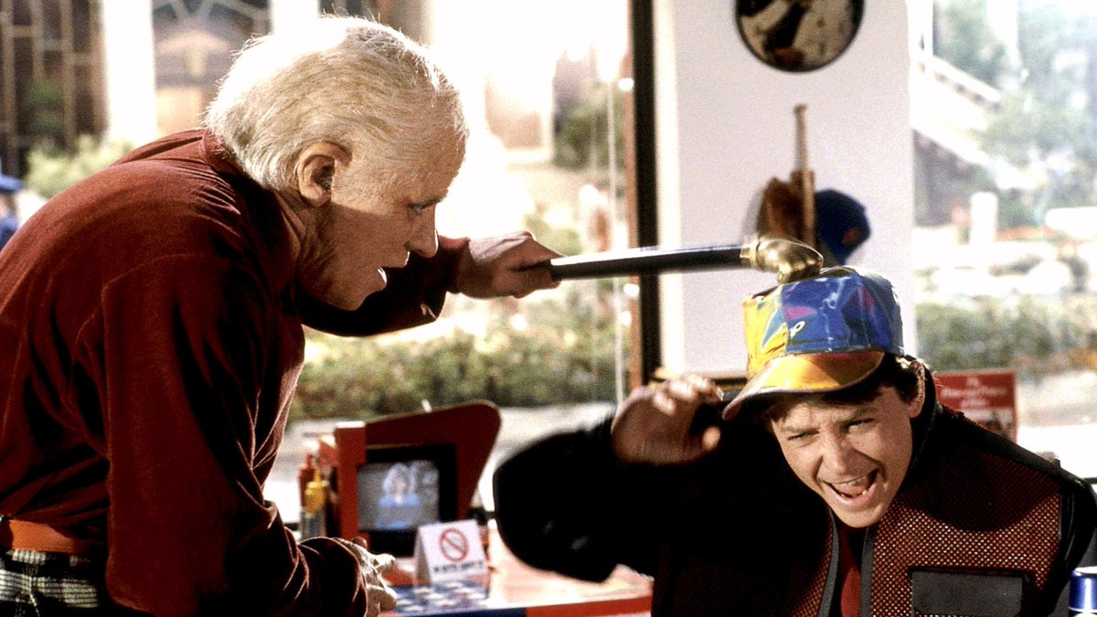 Fandango's tweet image. Great Scott! #BackToTheFuturePartII is returning to theaters for a limited time to celebrate the film's 35th anniversary! Get your tickets now👇
fandan.co/BackToTheFutur…