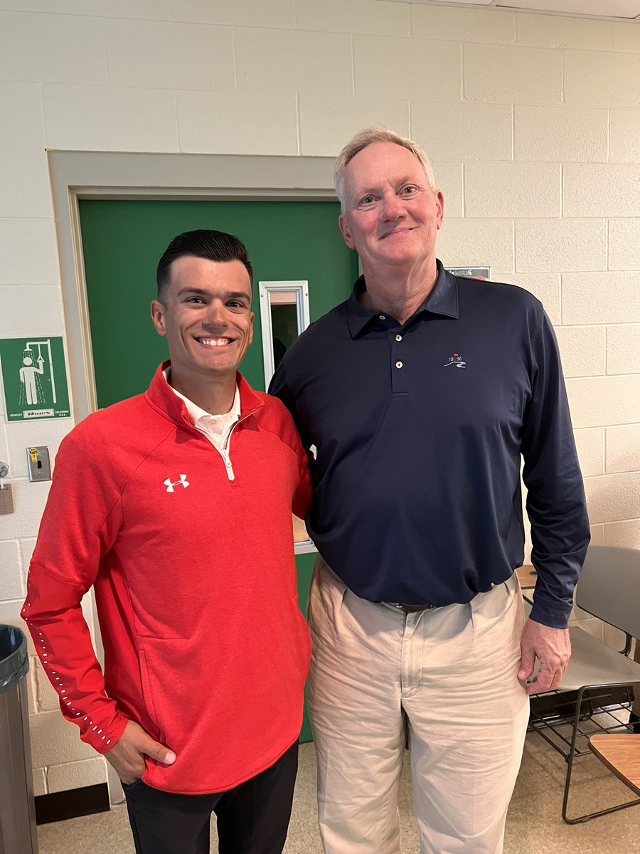 jay_mac_9's tweet photo. Huge thank you to @MSUturfdoc for allowing me to come speak to @MSUTurfClub it was a pleasure. Very bright futures ahead. https://t.co/L0eQOHnEoe