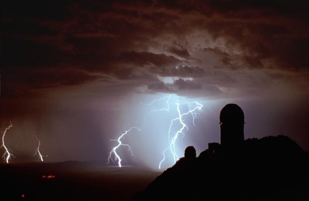 nasapod's tweet photo. Lightning on Earth

Source: https://t.co/pZPYNYR33w

#astronomy #lightning #kittpeak #observatory #arizona #nasa #trmm #weather #science #space #universe #nature #photography #storm #clouds #electric #energy #universe https://t.co/0WdxKF0Xoc
