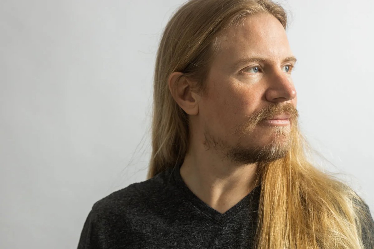 See you on Friday, October 18th at Quayle’s Brewery in Coldwater, Ontario, where I will be performing live between 5-8PM. Free, no cover. 

#coldwaterontario <a href="/QuaylesBrewery/">Quayle's Brewery</a> 
#livemusic near #barrieontario