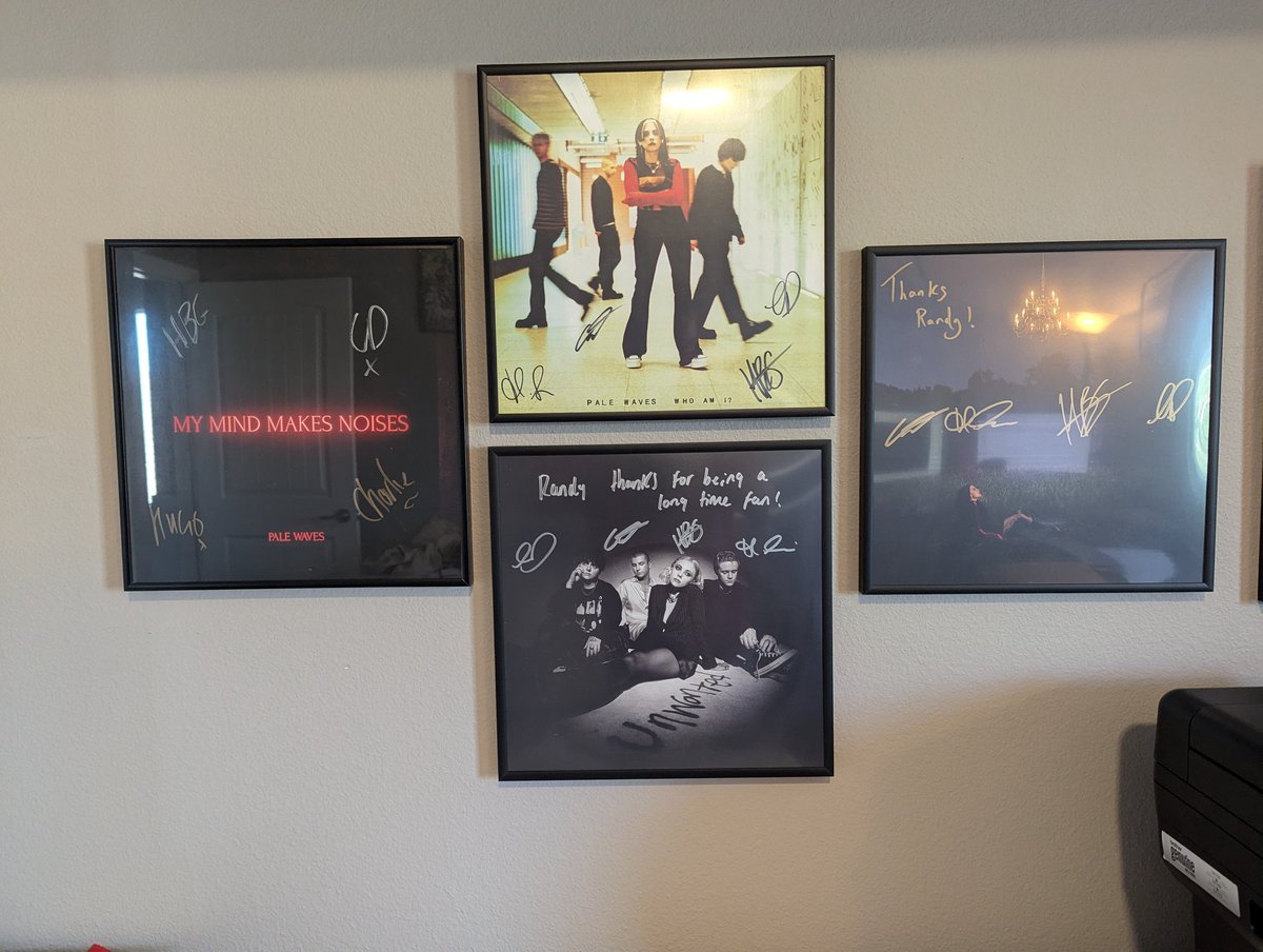 My signed Smitten vinyl finally made it to southern California from the UK to join my collection of <a href="/palewaves/">PALE WAVES</a> vinyl. Hoping they make it back stateside for a tour. New album is great!