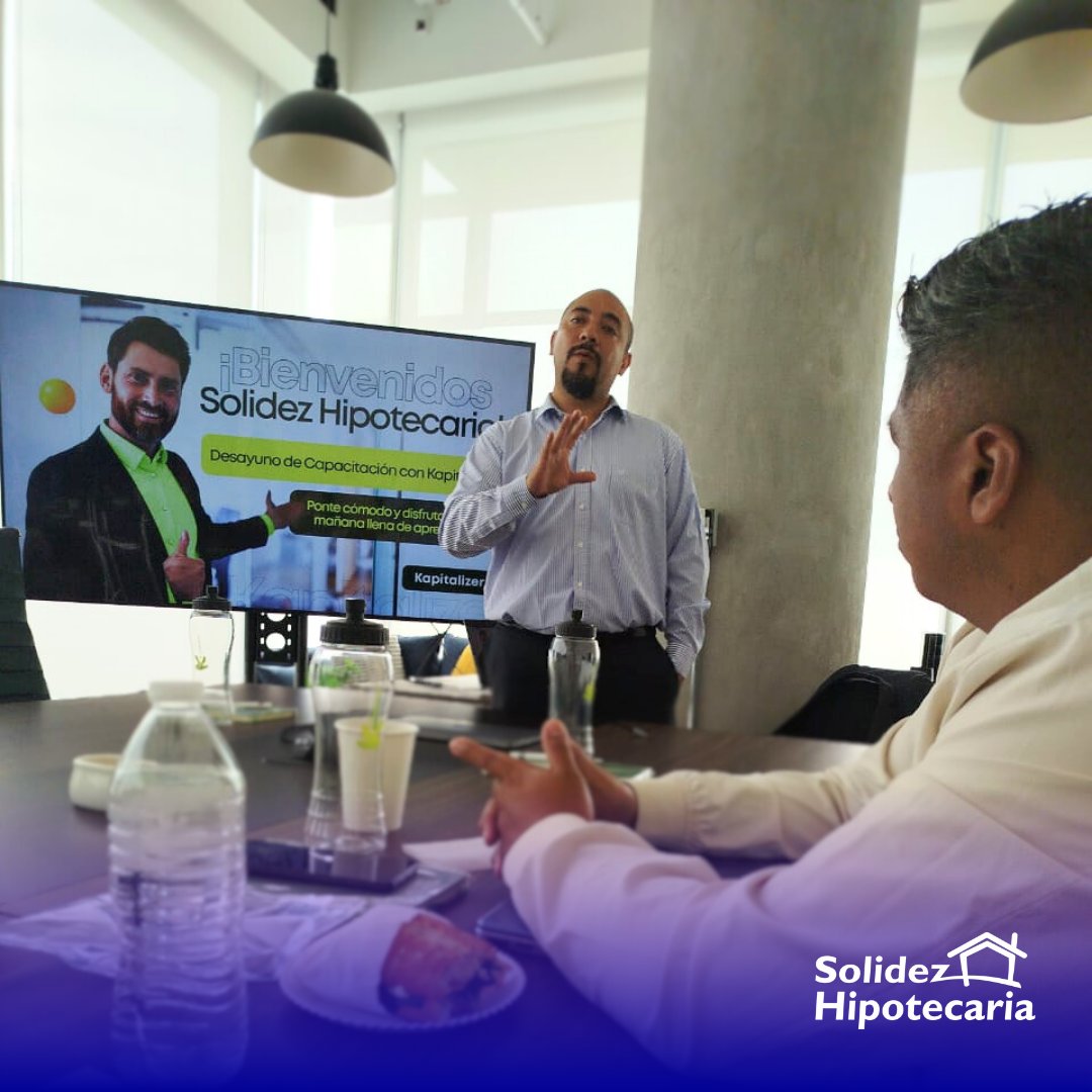 SolidezHipoteca's tweet photo. ¡Impulsando nuestro conocimiento financiero! 💼
Nuestros Asociados se capacitaron en Kapitalizer para ofrecer las mejores soluciones a nuestras PYMEs.

¡Agenda tu asesoría gratuita hoy mismo!
#SolidezPyME #Kapitalizer #Capacitacion #CreditosHipotecarios #CreditoPyme https://t.co/9ChyUeD9AC