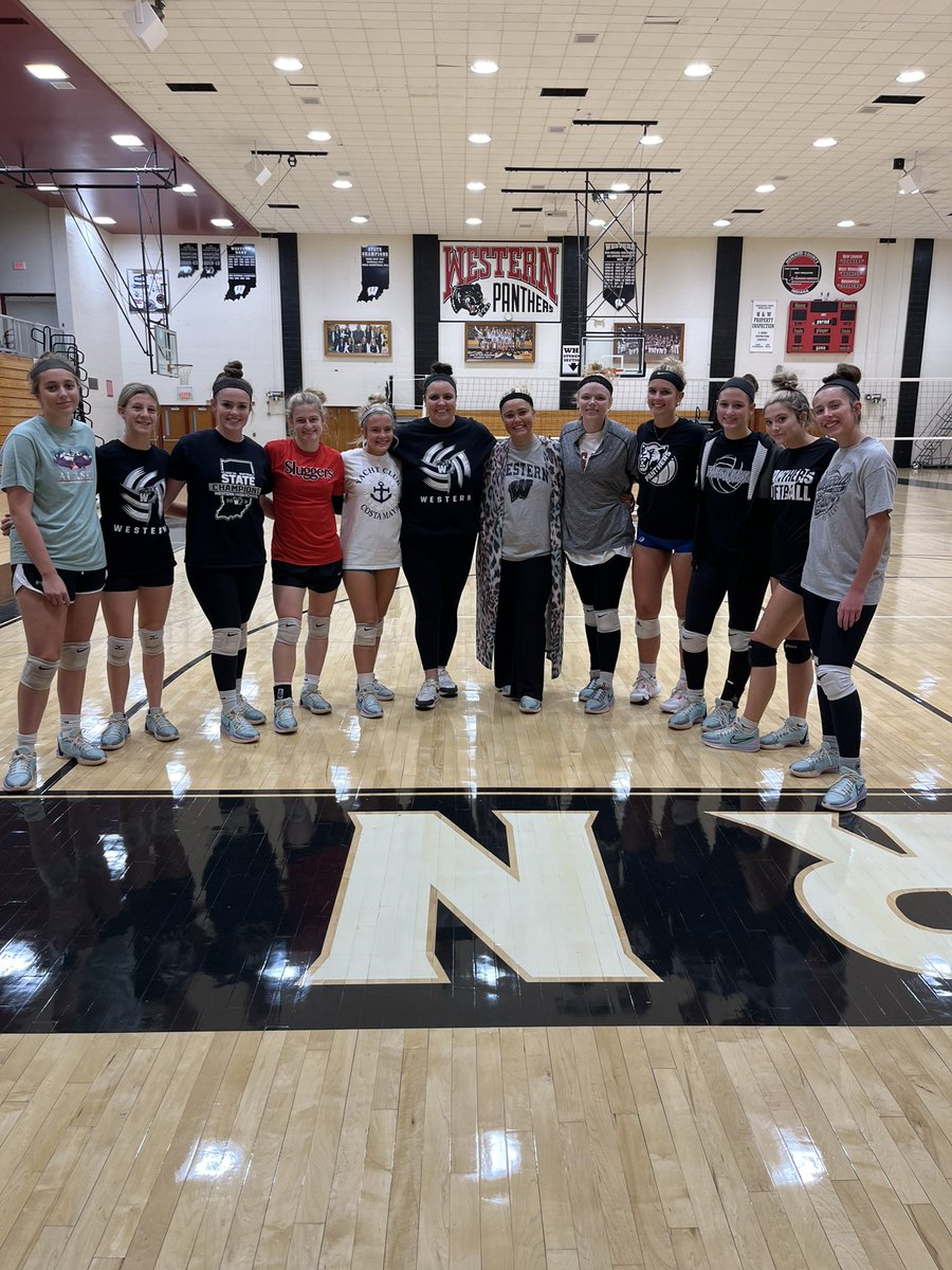 vb_western's tweet image. Dress like a coach today!! Let’s gooo!! 🏐🐾#sectionalweek #sectionalolympics @Panthers_AD