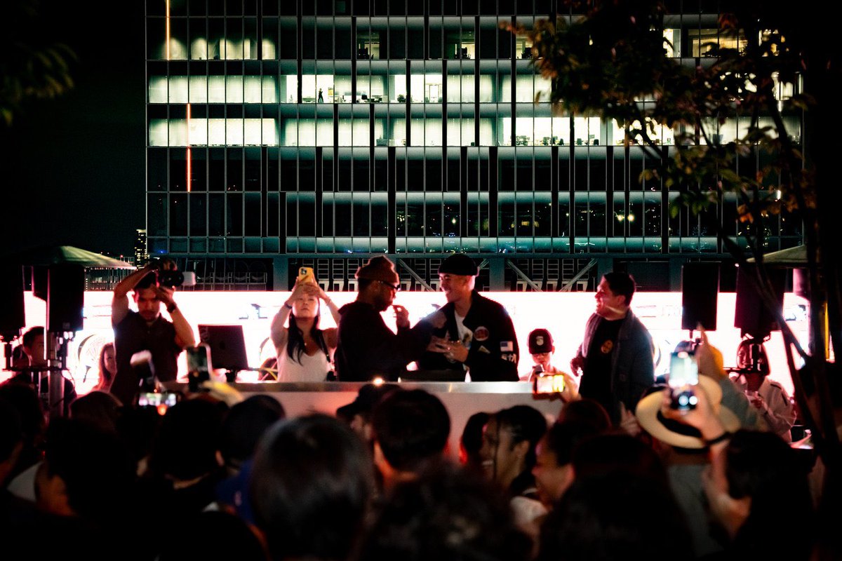 R&amp;B and RIBS Tokyo was magical 🇯🇵
been plotting this in my head since I first started the party, I love Japan and the people of Japan. the end result was better than I could of ever imagined.
🗼