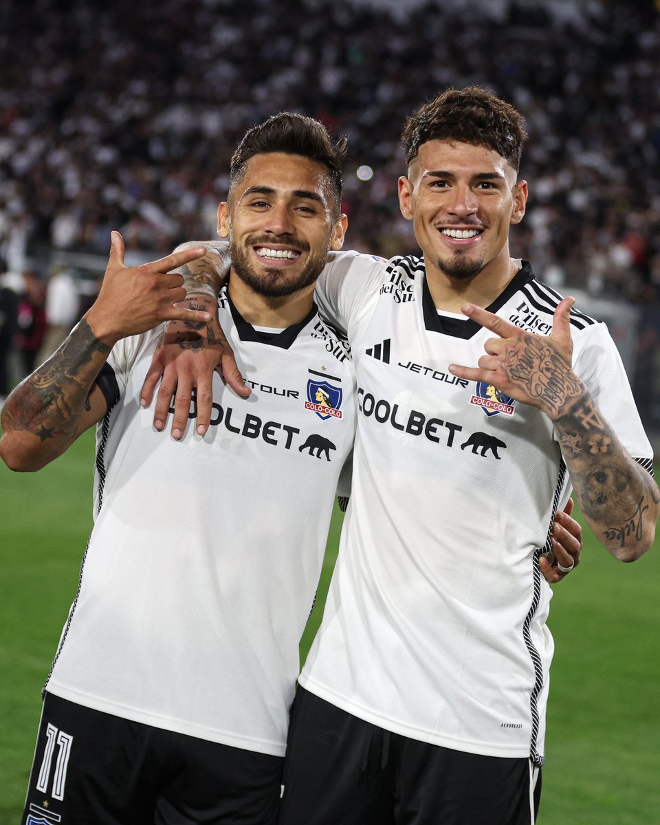 ColoColo's tweet photo. 𝐐𝐮𝐞 𝐚𝐥𝐞𝐠𝐫𝐢́𝐚, 𝐪𝐮𝐞 𝐚𝐥𝐞𝐠𝐫𝐢́𝐚 🎶

¡Vamos Colo-Colo! ⚪⚫ https://t.co/JfmGSj03BK