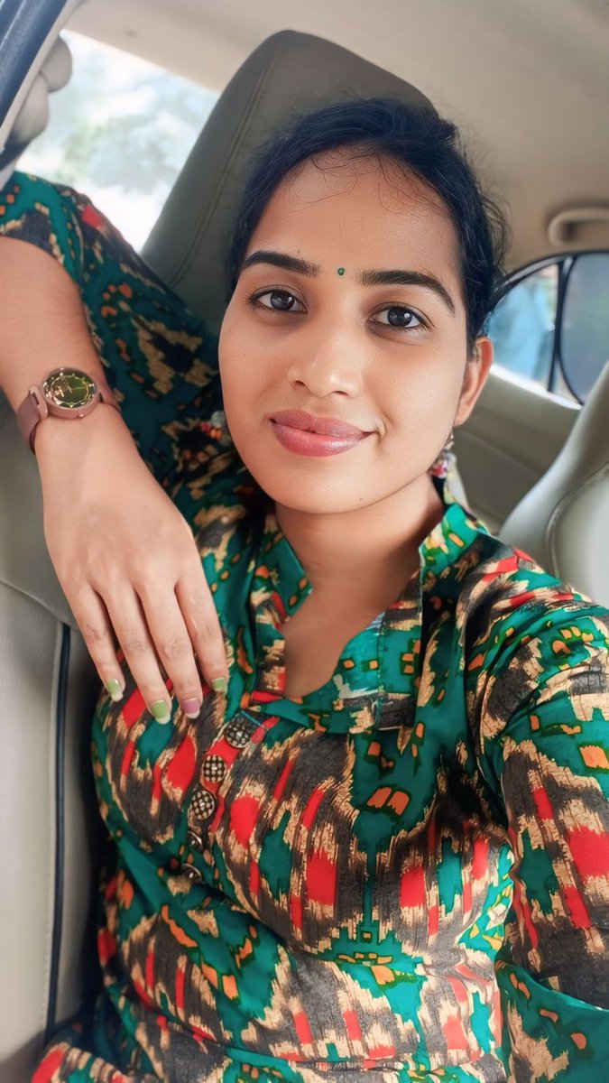 Good morning all friends ♥️ 
Follow back please 🙏 
Do you like me ♥️