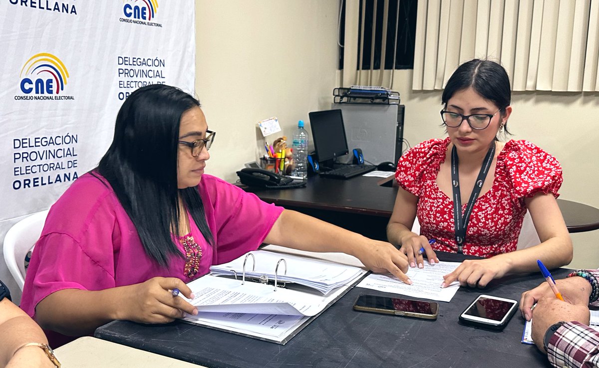 CNEOrellana's tweet photo. #CNEInforma 📢 | Junta Provincial Electoral de Orellana reinstaló la Sesión Permanente de #InscripciónCandidaturasEc para las #Elecciones2025Ec🇪🇨. https://t.co/UAzvRxiOOy