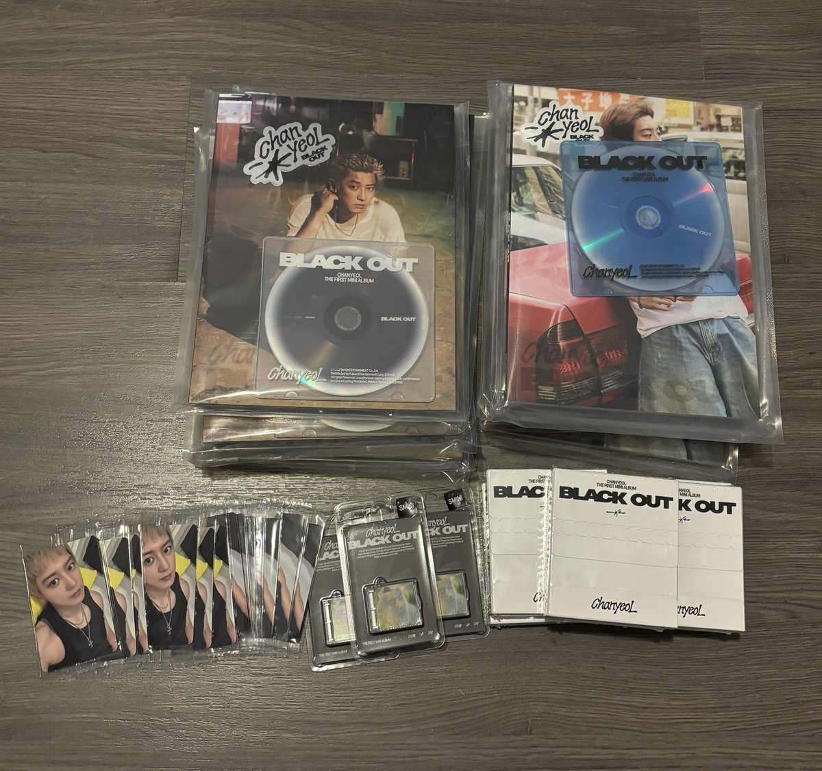 GO Arrivals to me ✨✨

Baekhyun hello world ✅
Chanyeol black out ✅

Both took so long to arrive 😢