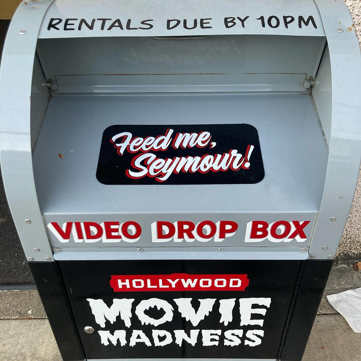 Movie Madness (@moviemadnesspdx) on Twitter photo We’re thrilled to announce that there is now a Movie Madness dropbox outside <a href="/CineMagicPDX21/">CineMagic Theater</a> on Hawthorne! We know their awesome programming has been inspiring many of you to delve into our VHS and genre titles, so this is a match made in physical media heaven 🖤 We’re thrilled to announce that there is now a Movie Madness dropbox outside <a href="/CineMagicPDX21/">CineMagic Theater</a> on Hawthorne! We know their awesome programming has been inspiring many of you to delve into our VHS and genre titles, so this is a match made in physical media heaven 🖤