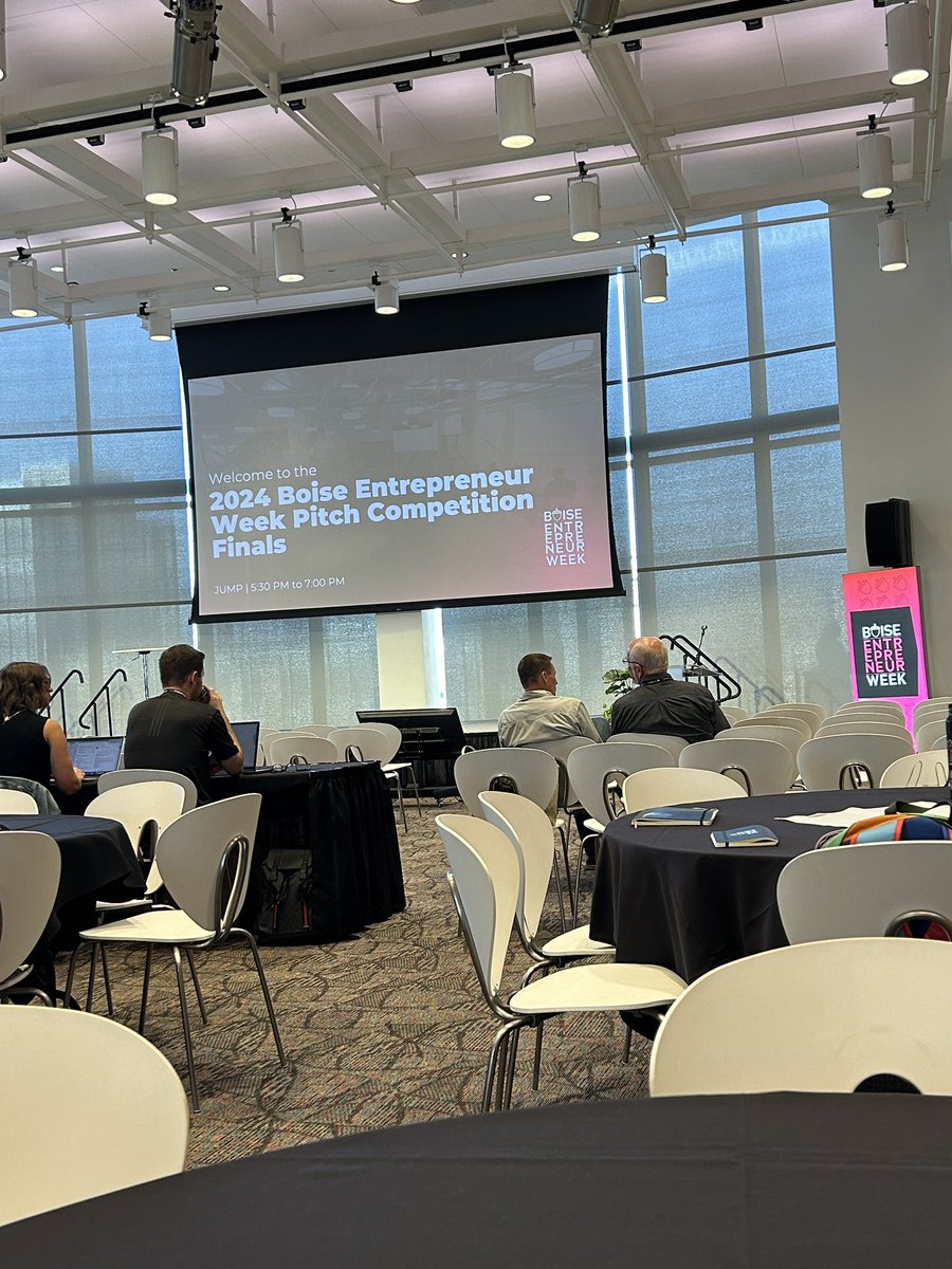 MJ (Peters) Smith (@_mjpsmith) on Twitter photo Love remote work! But also fun to spend an evening in the local tech scene 🥔💻👀
<a href="/BOIEntrepreneur/">Boise Entrepreneur Week</a> Love remote work! But also fun to spend an evening in the local tech scene 🥔💻👀
<a href="/BOIEntrepreneur/">Boise Entrepreneur Week</a>