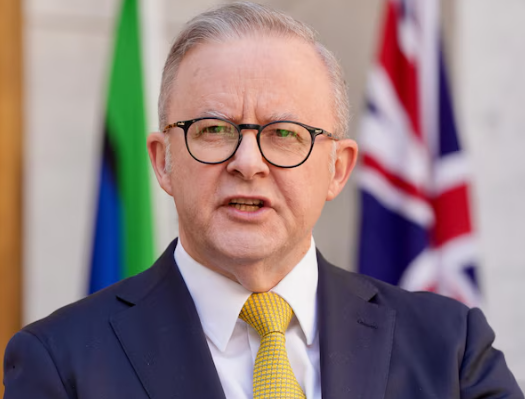 🚨PRIME MINISTER ANTHONY ALBANESE SAYS AUSTRALIA MAINTAINS A RELATIONSHIP WITH IRAN BECAUSE IT IS IN THE NATIONAL INTEREST NOT BECAUSE WE AGREE WITH THE REGIME!
Anthony Albanese said" We maintained a relationship with Iran since 1998 which is continuous. Not because we agree with