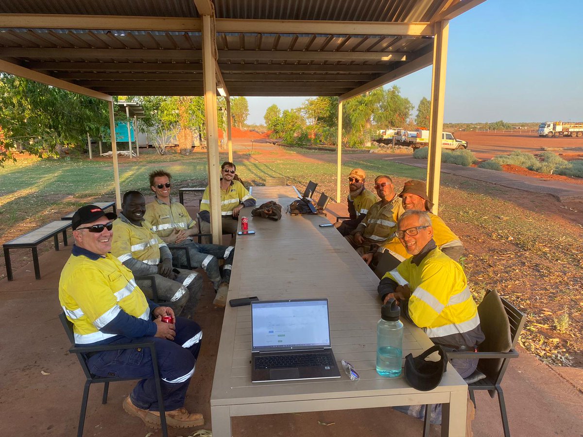 MacroMetals tweet media