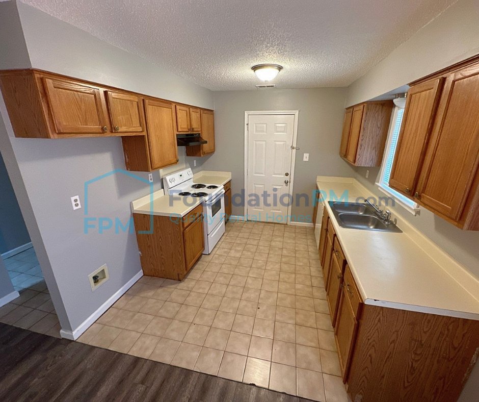 Foundation_PM's tweet photo. 🏡✨ Just Listed! Your Dream Home Awaits! ✨🏡
📍 Location: 3689 Spottswood Avenue, Memphis
💰 Rent: $1,495 | 3 BR | 2 BA | 1368 sqft
🎉 Immediate Move-In Available! 🎉 https://t.co/Fi3RaNIoHR