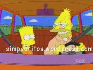 spidercholo's tweet photo. -Cuando sales con tu amigo que es más grande que tú y escuchas sus rolas https://t.co/urTkw93V3x