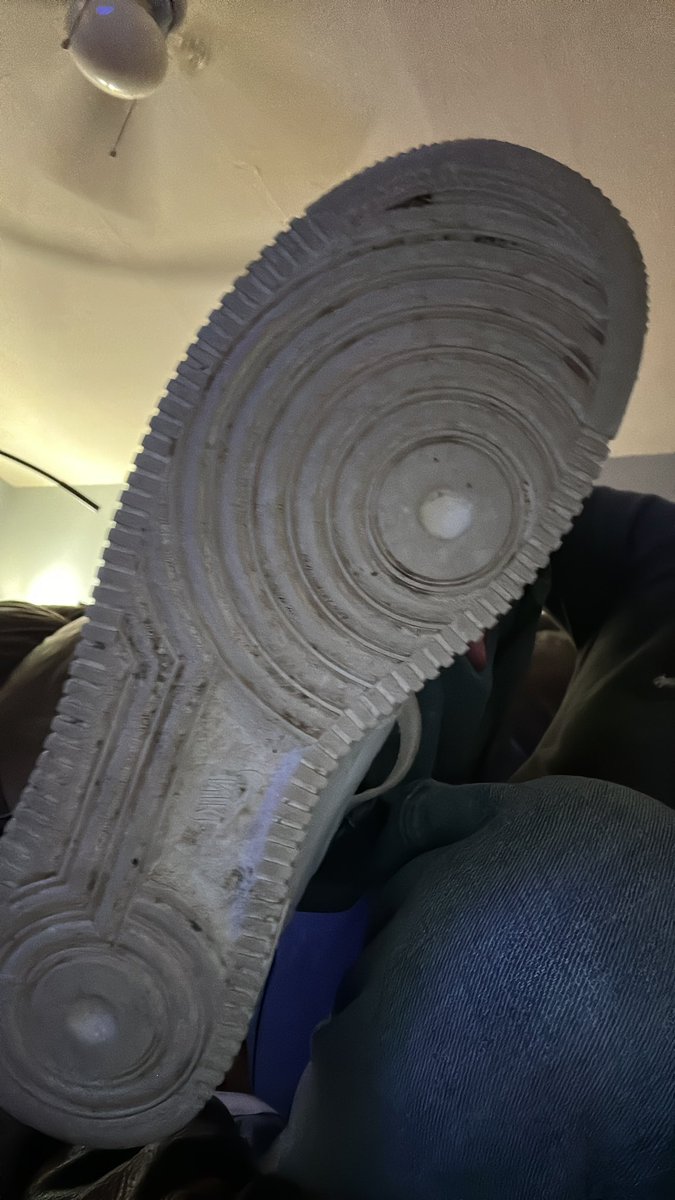 Masterstackz's tweet photo. Who’s gonna get these white again!?
#findom #cashcows #alphawhitemen #cashmaster #finsub #footfetish #straightfeet #straightbro #financialdomination https://t.co/UIHhh4kVhH