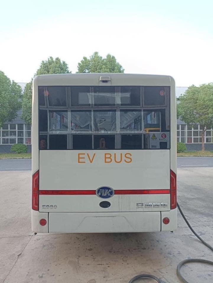 Ghana is doing something positive in Africa, ditching petrol cars for electric ones is the best since it’s cheaper, On average, drivers save about $700 in fuel costs per year while driving electric cars,passengers pay less,it’s environmental friendly as they don’t emit pollutants