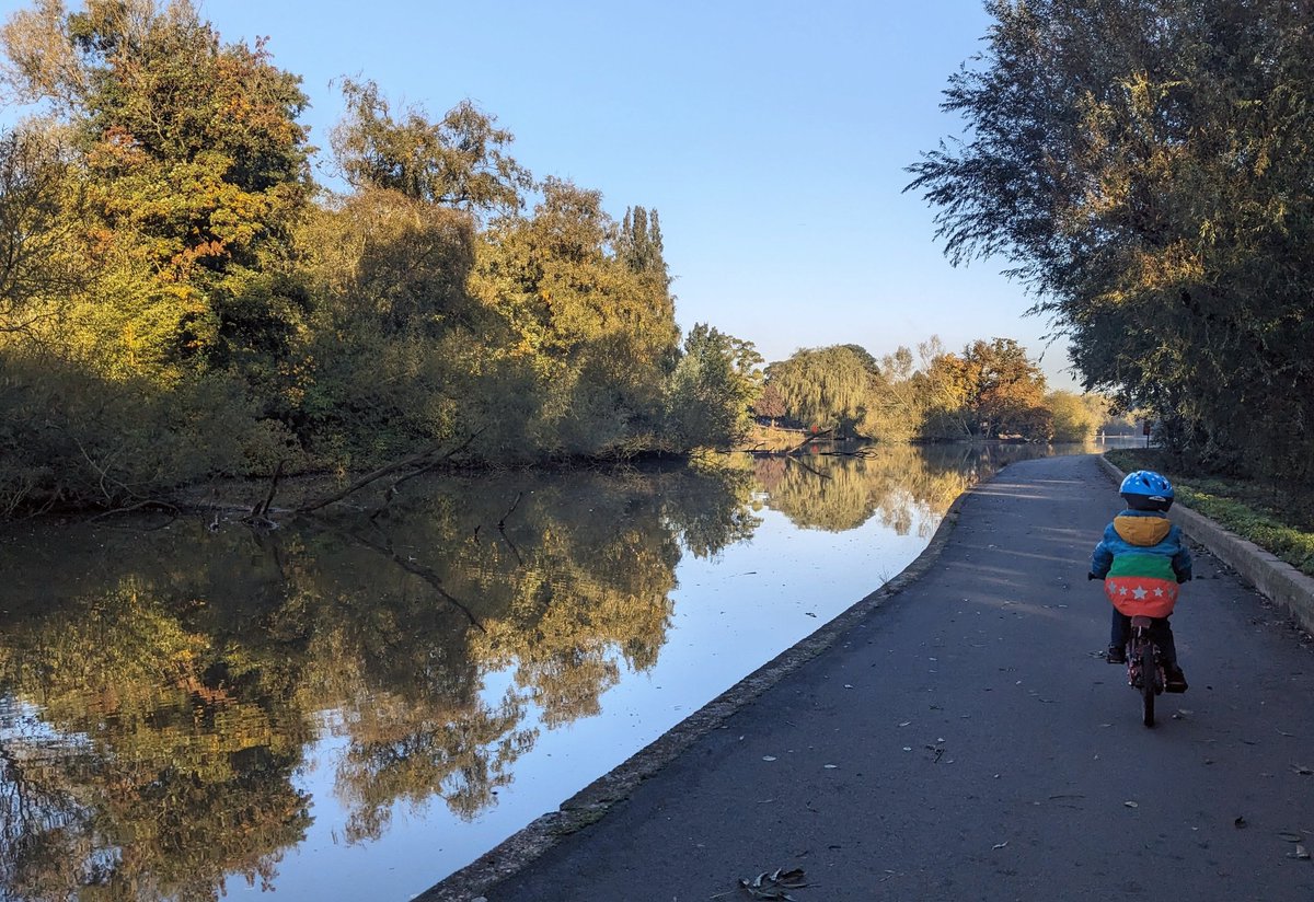 What a beautiful ride to school today? What a way to start the day! 🔆😍🚲
#Cycling #KidsOnBikes #GetOutside #LoveToRide