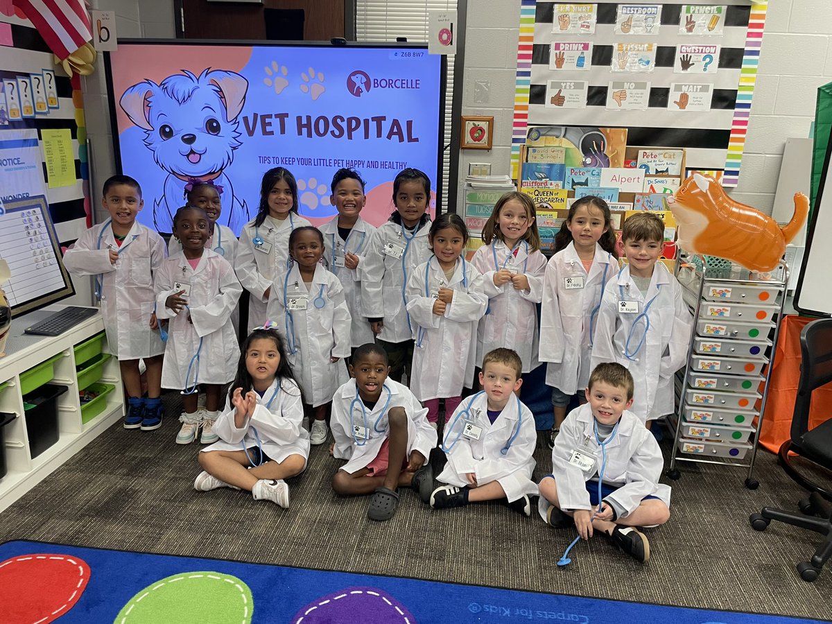 Cutest Kinder Veterinarians I’ve ever met. 😉🐾🐈🐶🐍 <a href="/HumbleISD_HE/">Humble Elementary</a> <a href="/ajmteach/">Amy Mitchell</a>