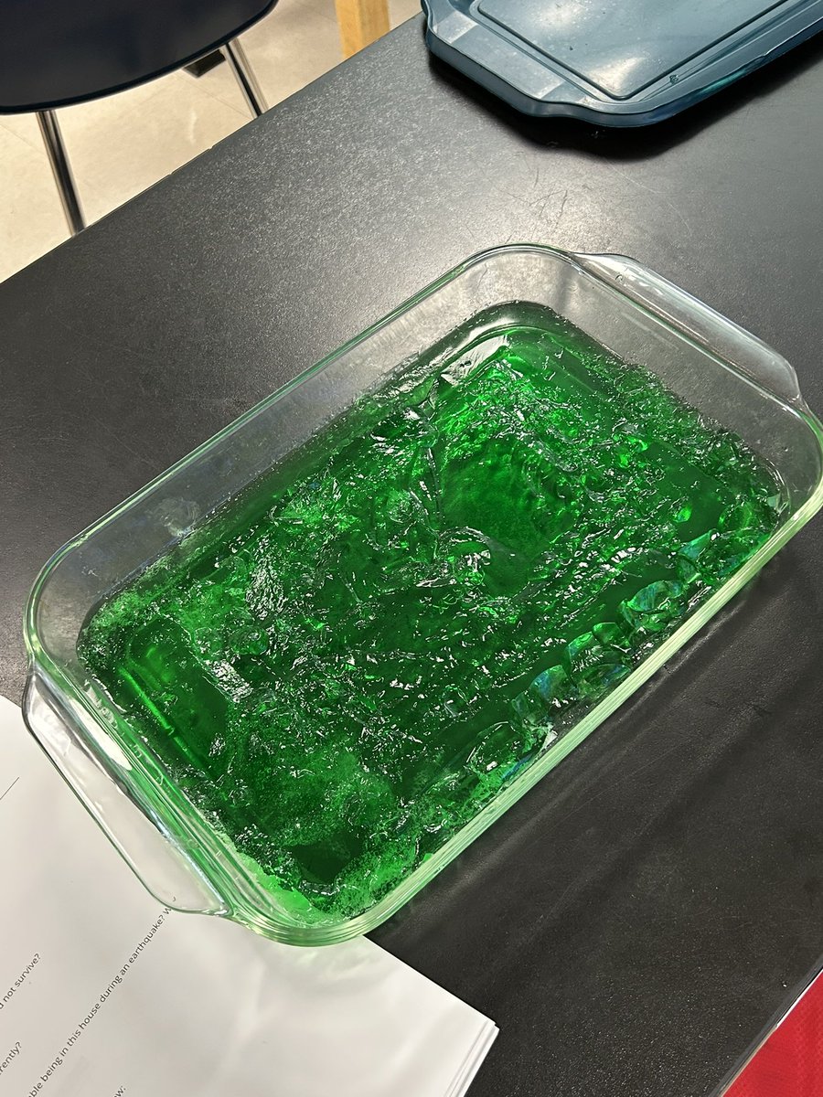 Prin_MayerPRMS's tweet image. Ss in Ms. Nelson’s 6th gr sci class were learning about earthquakes &amp;amp; its effects. Ss were tasked with building an “earthquake proof” structure in 12 min. They were put to the test when the “earth” shook! High student engagement &amp;amp; inquiry was AMAZING!!! @AGHoulihan @UCPSNC