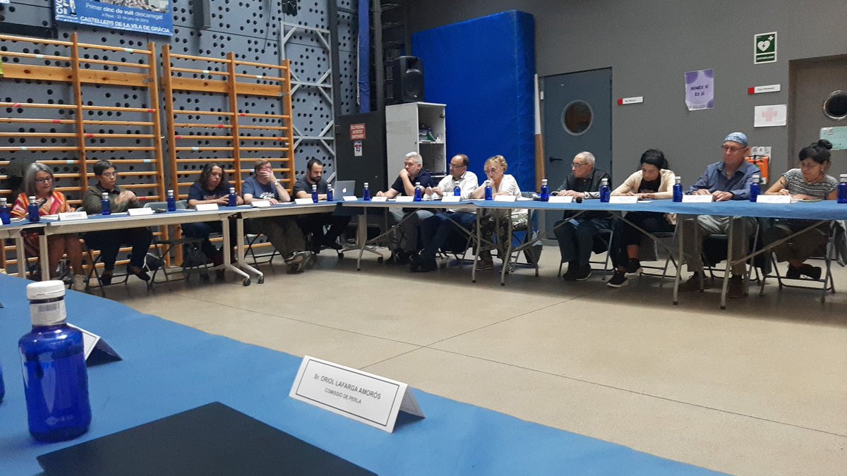 Reunió Patronat @festagracia .Contruint ponts per fer una festa millor <a href="/CarrerLlibertat/">Carrer Llibertat</a> <a href="/Bcn_Gracia/">BCN Gràcia</a>