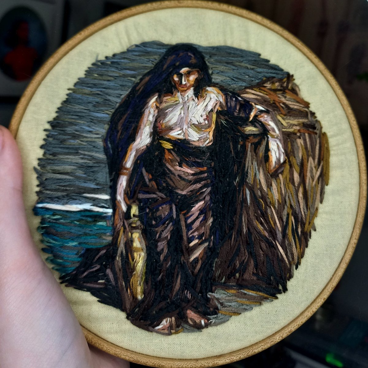 Would anyone like to commission a hoop........