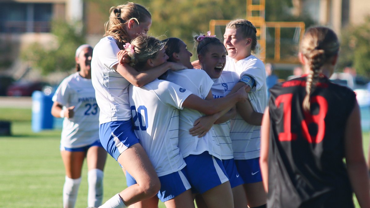 Abby Reinl scored her fourth goal of the season and third in OVC play.  

Thursday's goal came in the final six minutes and proved to be the match winner in the <a href="/EIUsoccer/">EIU Women’s Soccer</a> 2-1 win over Southeast Missouri

Alex Tetteh with EIU's other goal

Recap⚽️👀⬇️
eiupanthers.com/news/2024/10/3…