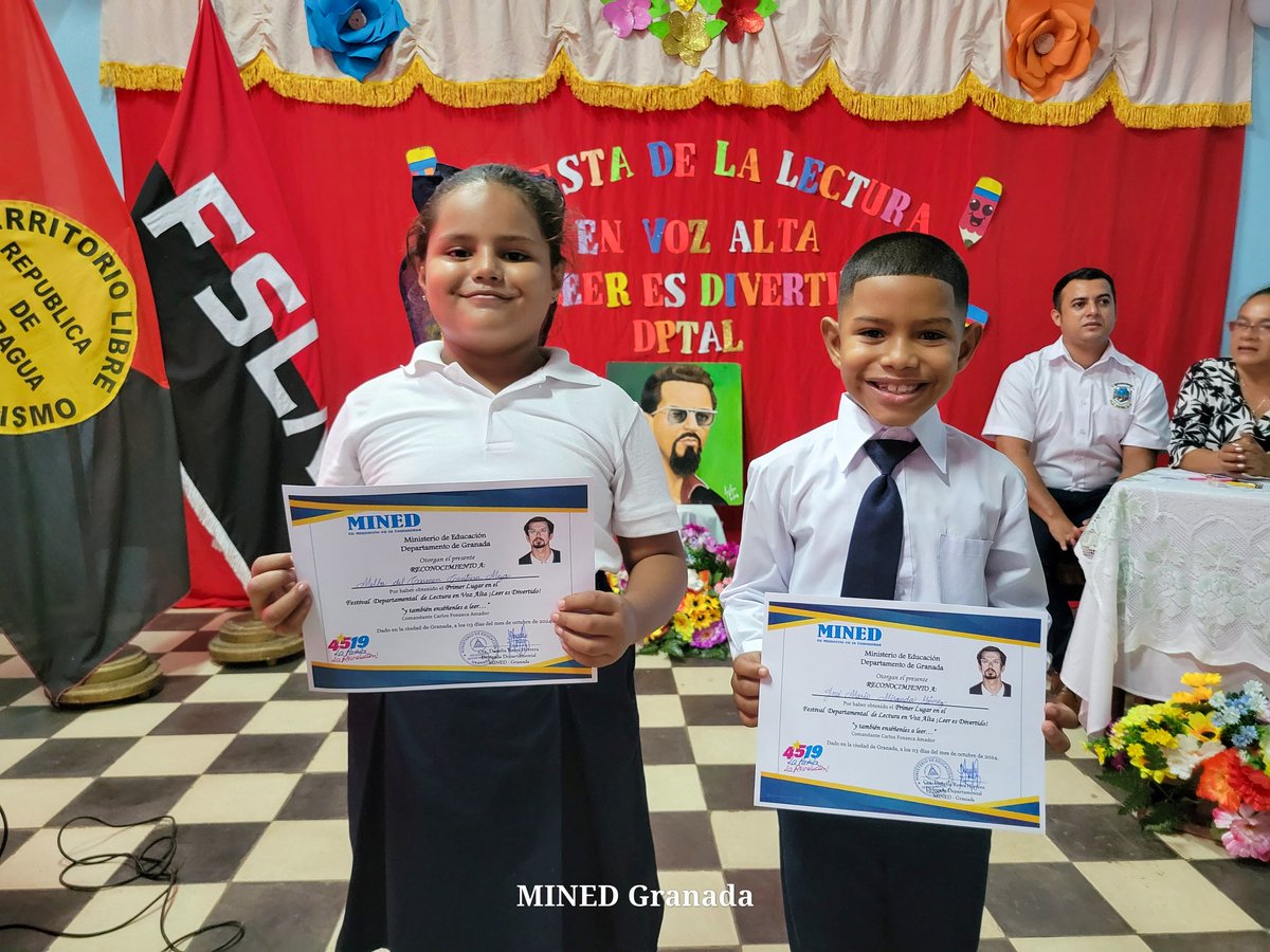 MinedGranada's tweet photo. Fiesta de la Lectura en Voz Alta 📖
¡Leer es Divertido! etapa departamental, con el objetivo de fomentar el disfrute de la lectura y cultivar el hábito lector, con el protagonismo de estudiantes de segundo grado. https://t.co/6iKTMtZuiG